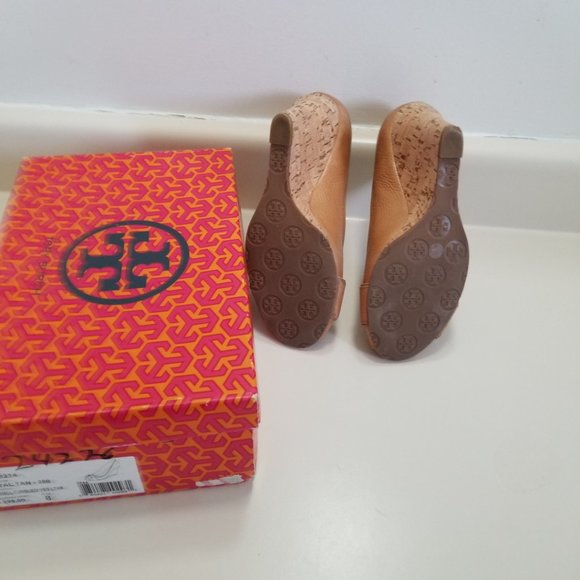 Tory Burch Carnell Royal Tan Leather Peep Toe Cork Wedge - Picture 3 of 8